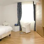 Palazzo Virgilio Otel Brindisi
