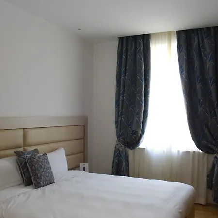 Otel Palazzo Virgilio 4*