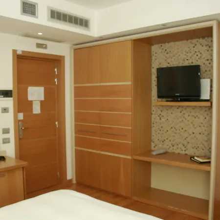 Otel Palazzo Virgilio 4*