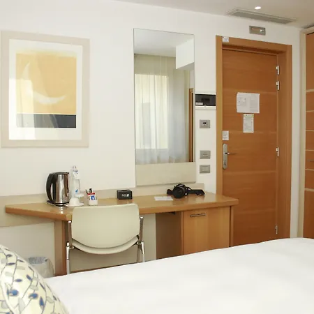 מלון Palazzo Virgilio 4*