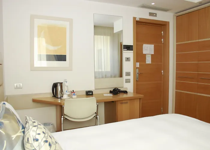 ホテル Palazzo Virgilio 4*