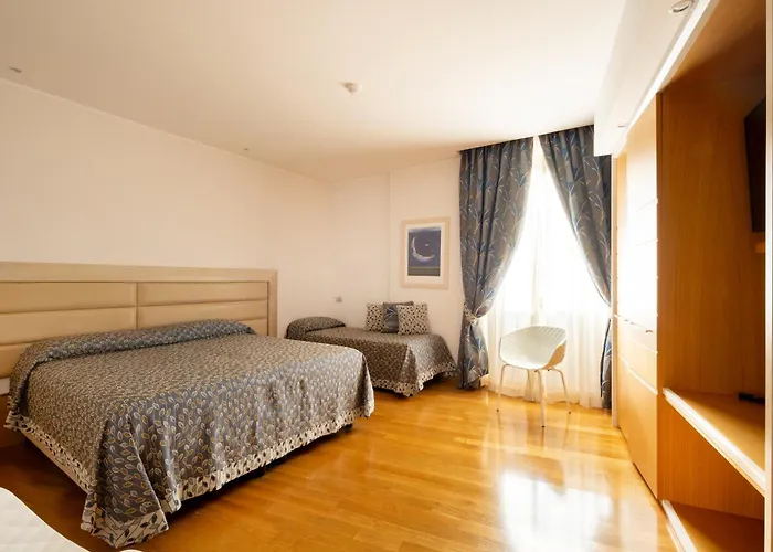 ホテル Palazzo Virgilio 4*