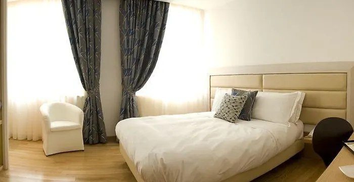 Palazzo Virgilio 4* ブリンディジ